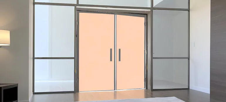 Professional Accordion Door Repair in Town 'n' Country, FL