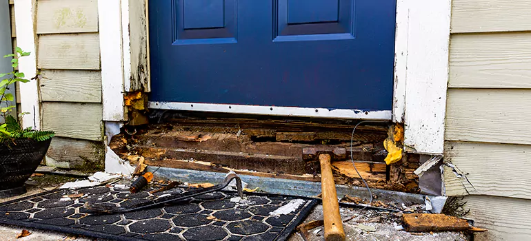 Broken Door Jamb Repair in Town 'n' Country, FL