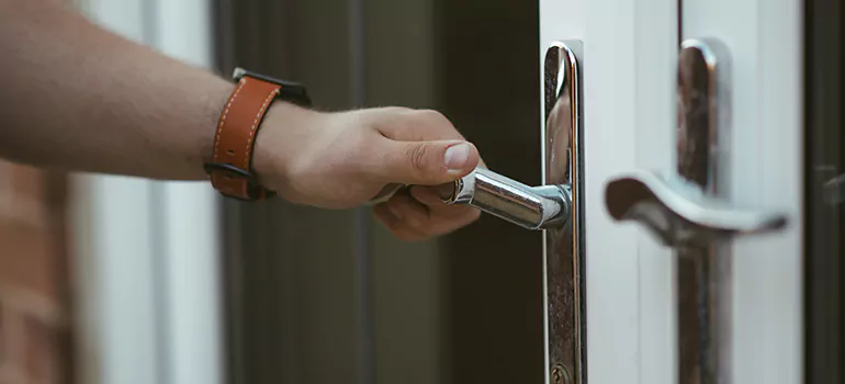 Lock Stile Activating Bracket in Town 'n' Country, FL