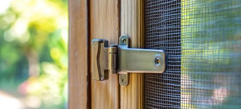 Window Latches Replacement in Town 'n' Country, FL